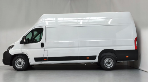 J01 Opel Movano L4H3